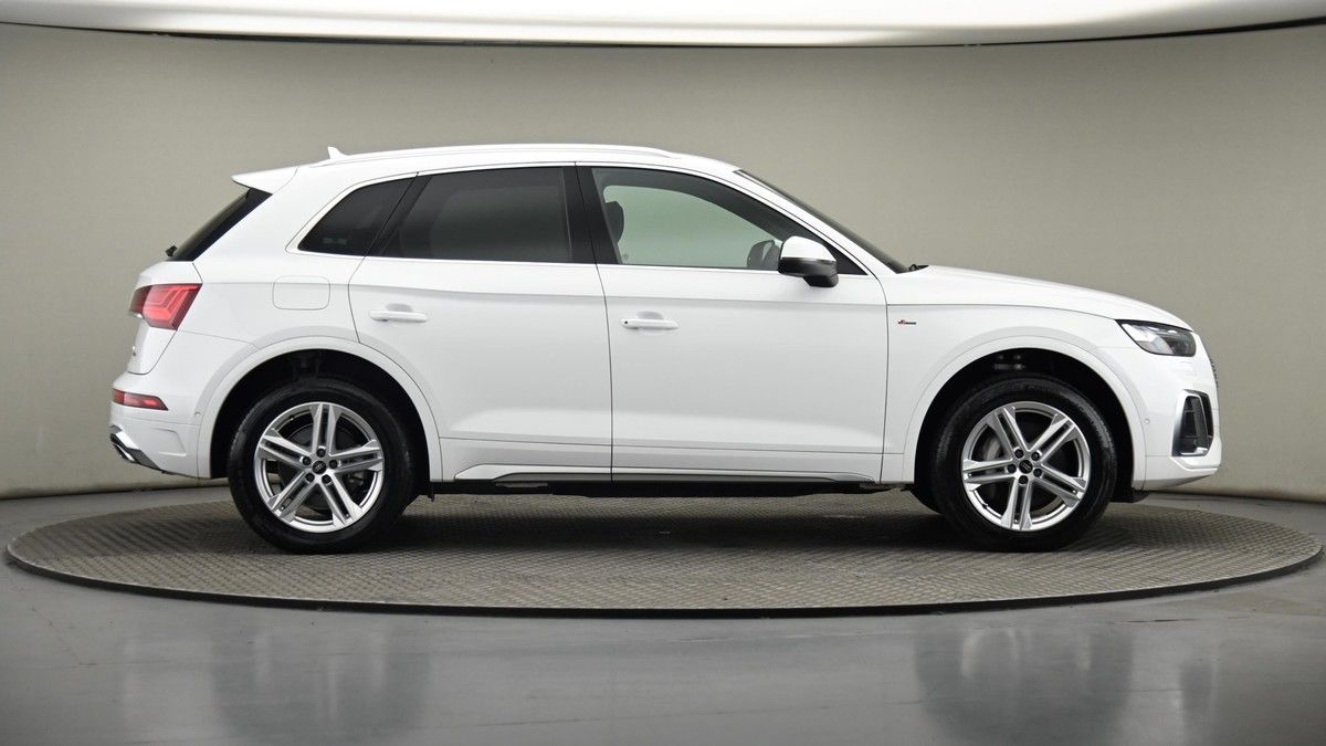 Audi Q5 Image 26