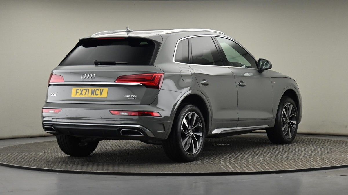 Audi Q5 Image 25