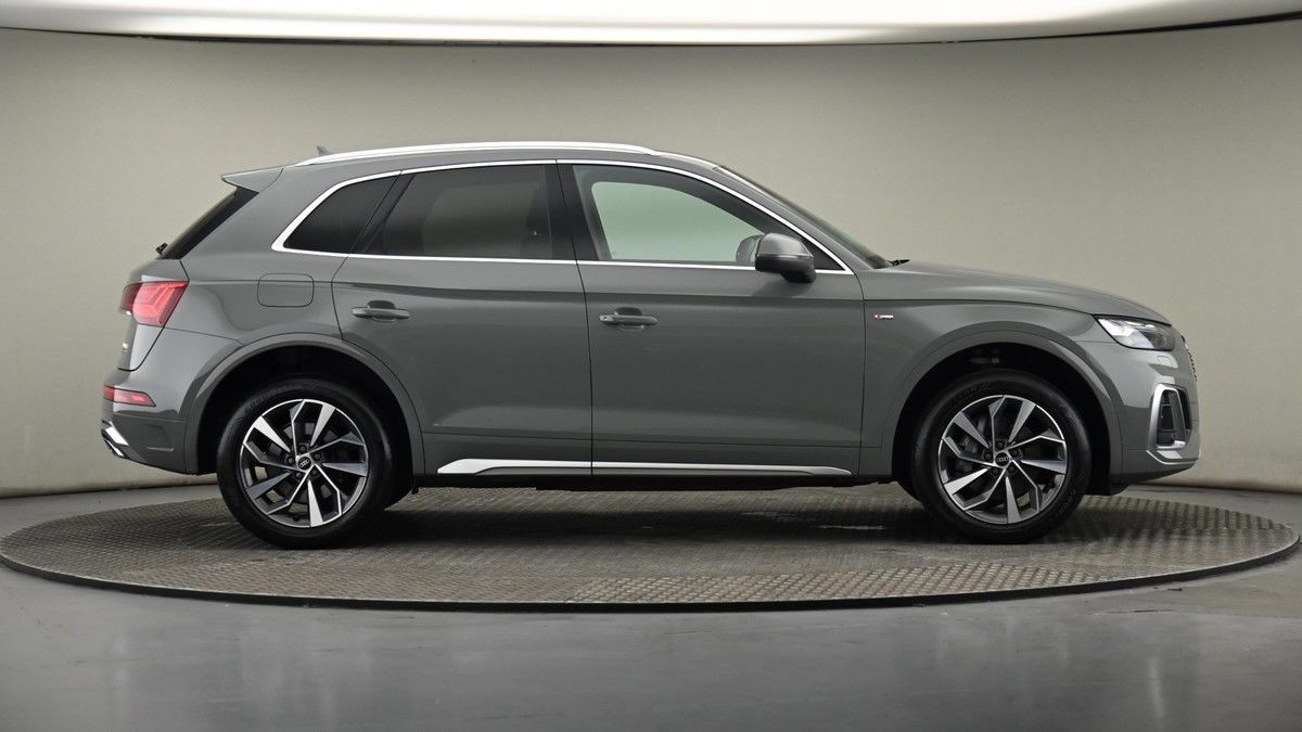 Audi Q5 Image 26