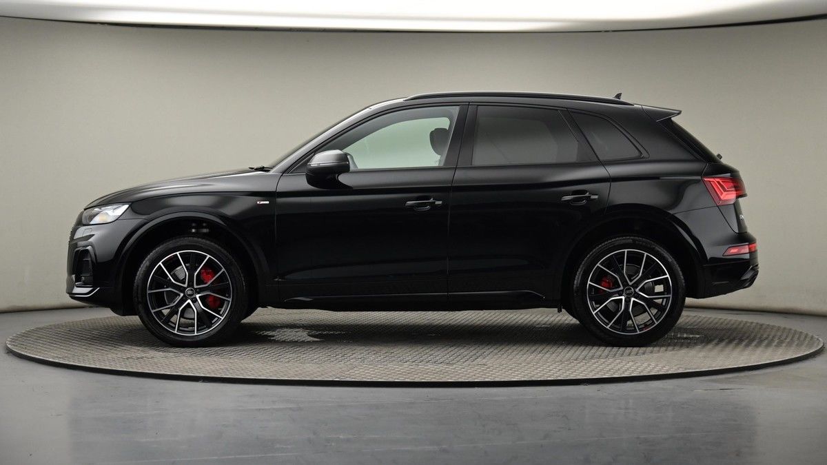 Audi Q5 Image 22