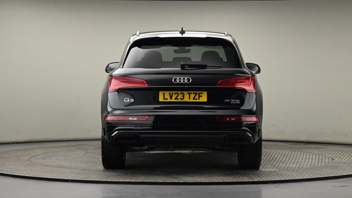 Audi Q5 Image 24
