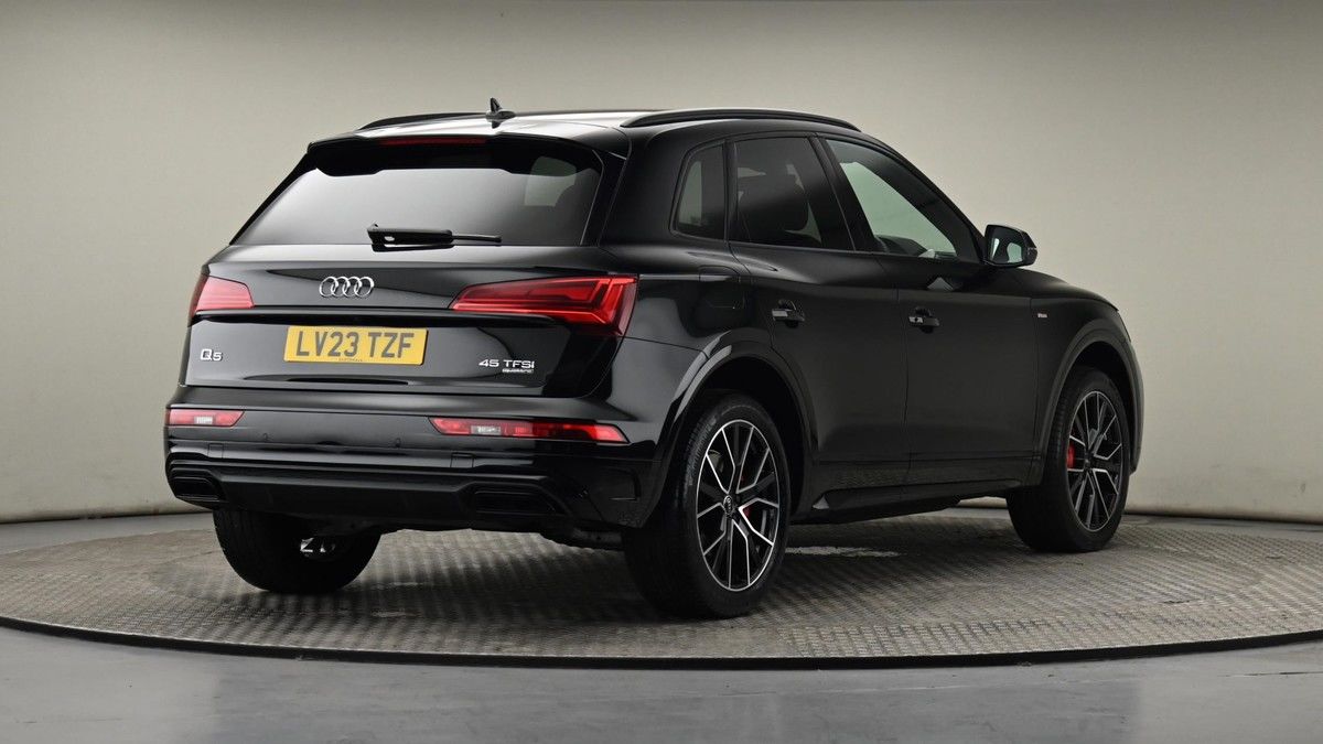 Audi Q5 Image 25
