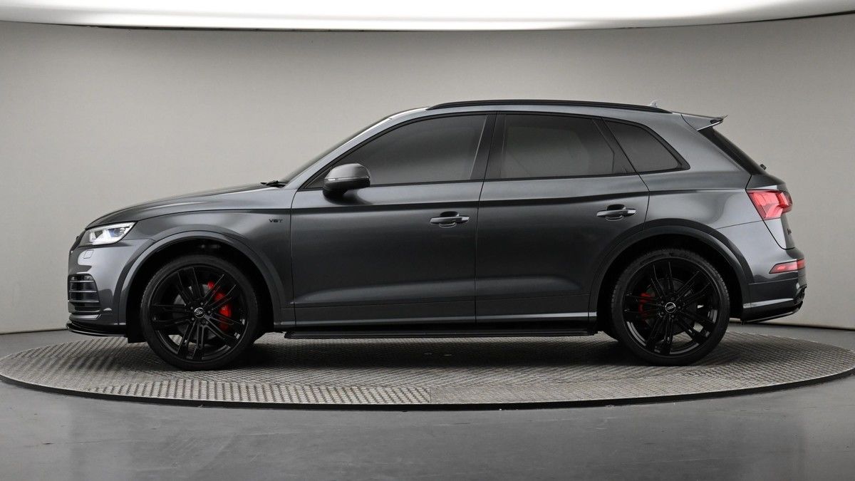Audi SQ5 Image 23