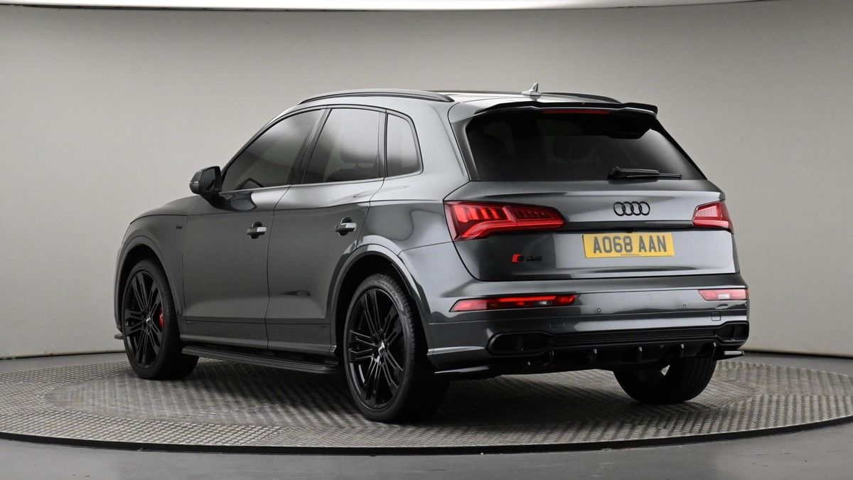 Audi SQ5 Image 24