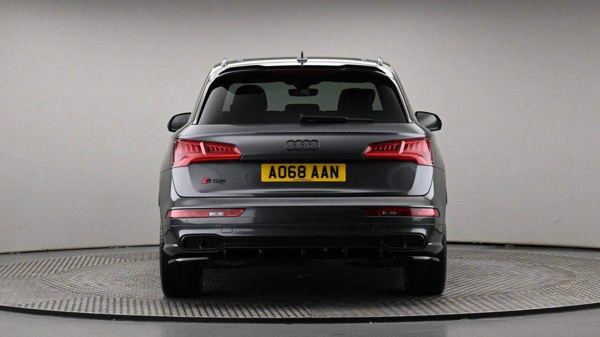 Audi SQ5 Image 25