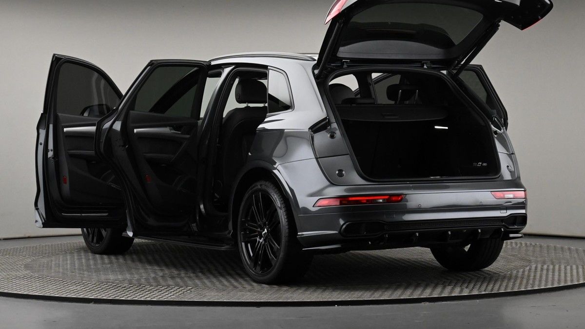 Audi SQ5 Image 29