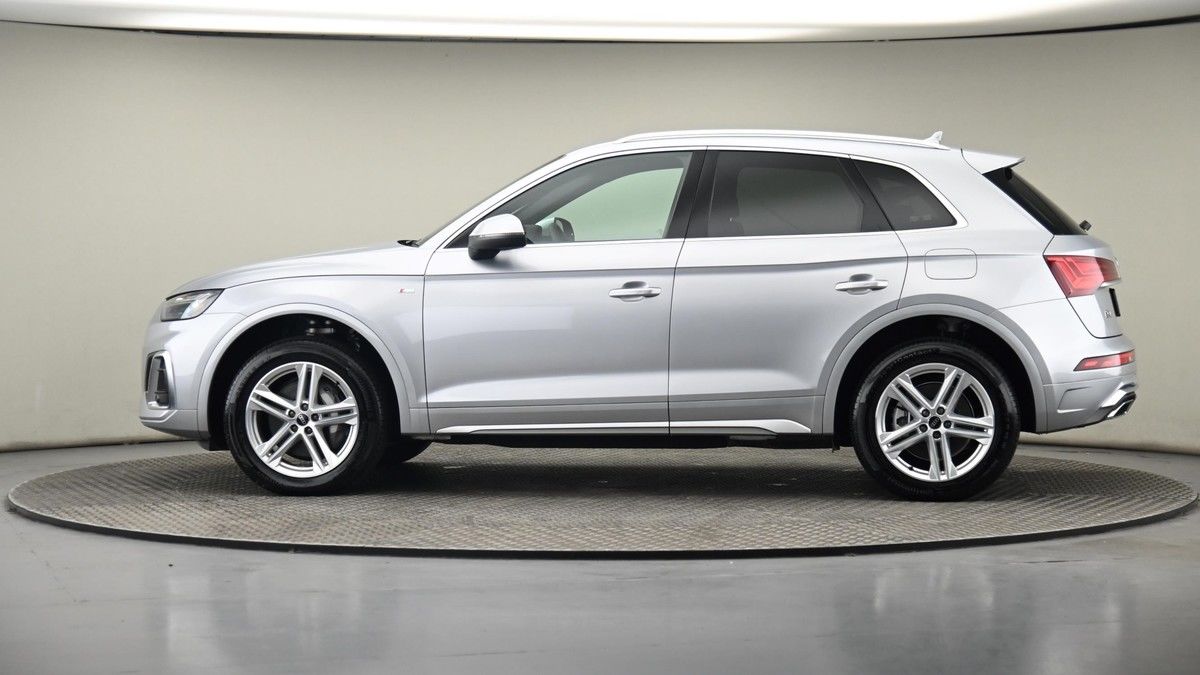 Audi Q5 Image 23
