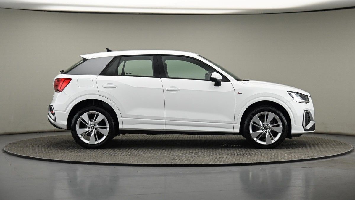Audi Q2 Image 26