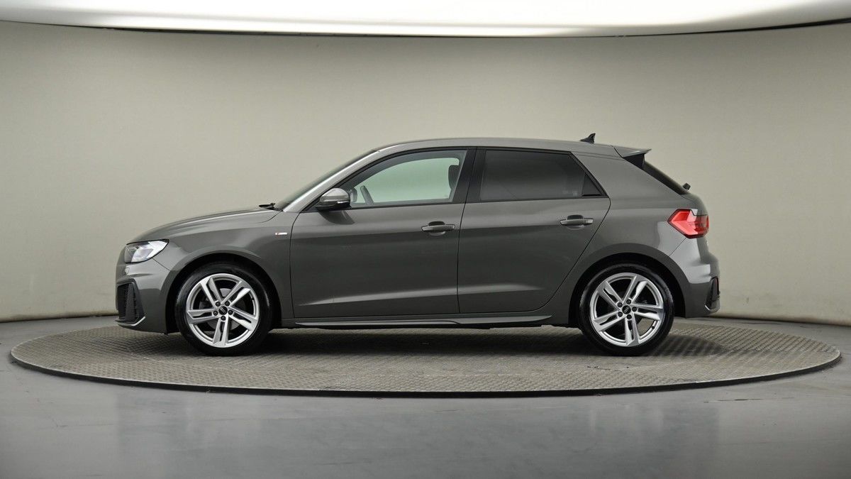 Audi A1 Image 22