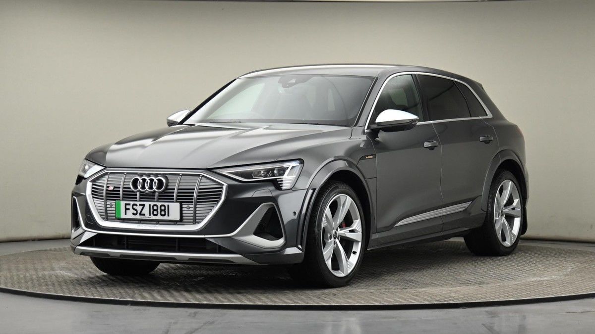 Audi e-tron S Image 21