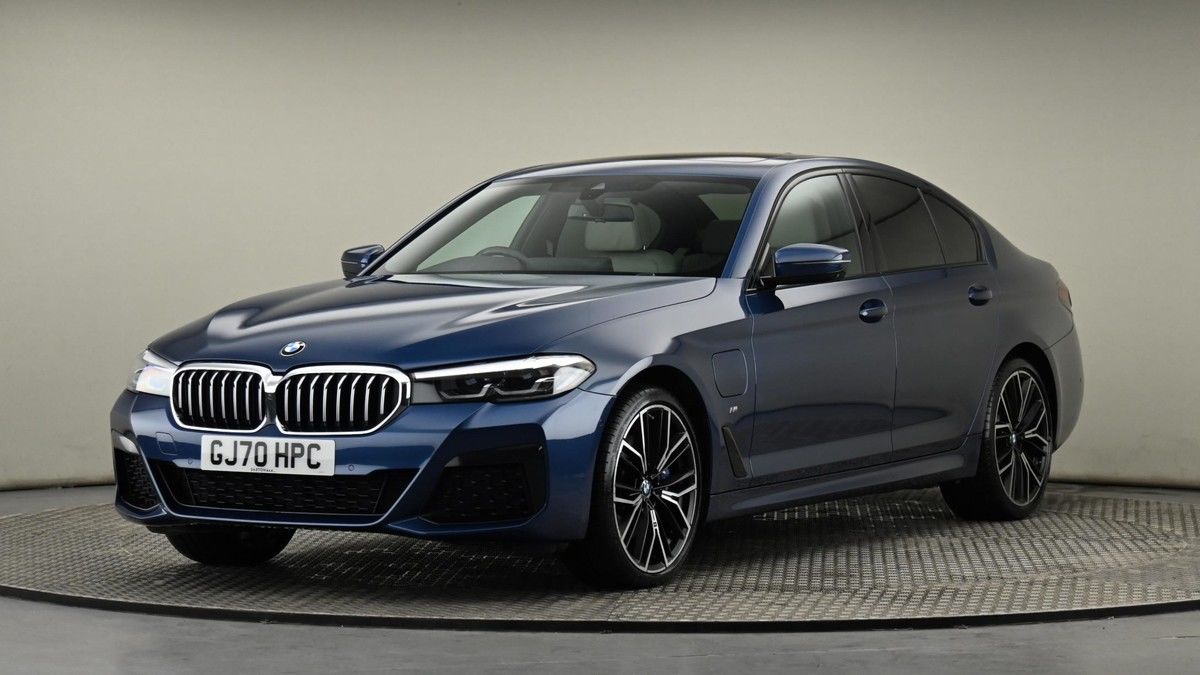BMW 5 Series Image 22