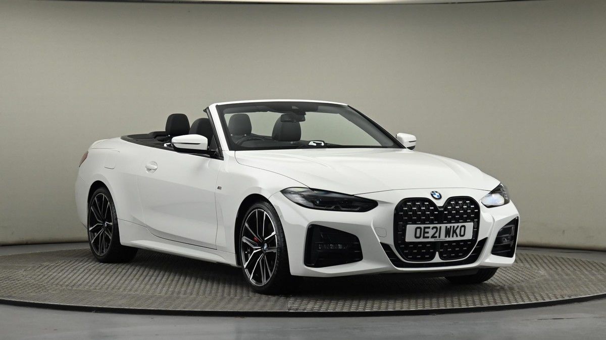 BMW 4 Series Sticky Header Image