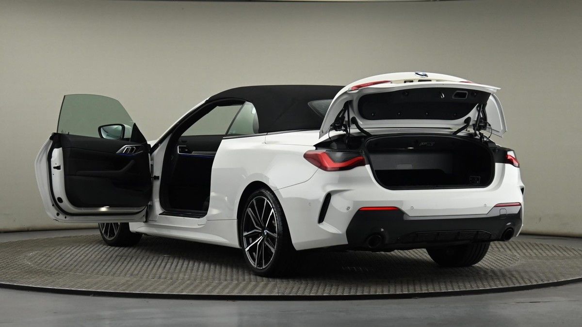 BMW 4 Series Image 29
