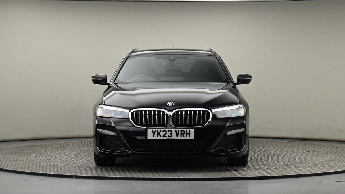 BMW 5 Series Image 21