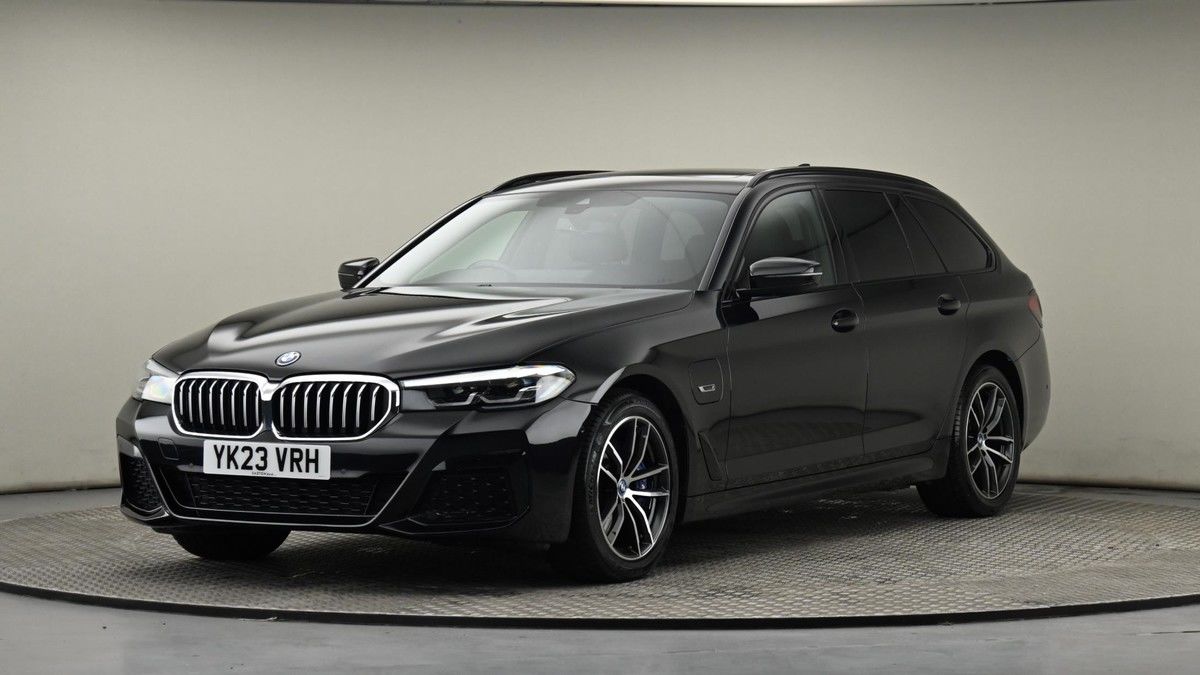 BMW 5 Series Image 22