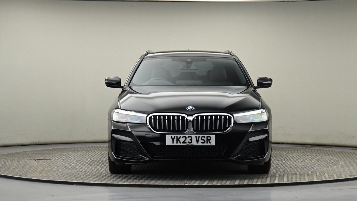 BMW 5 Series Image 21