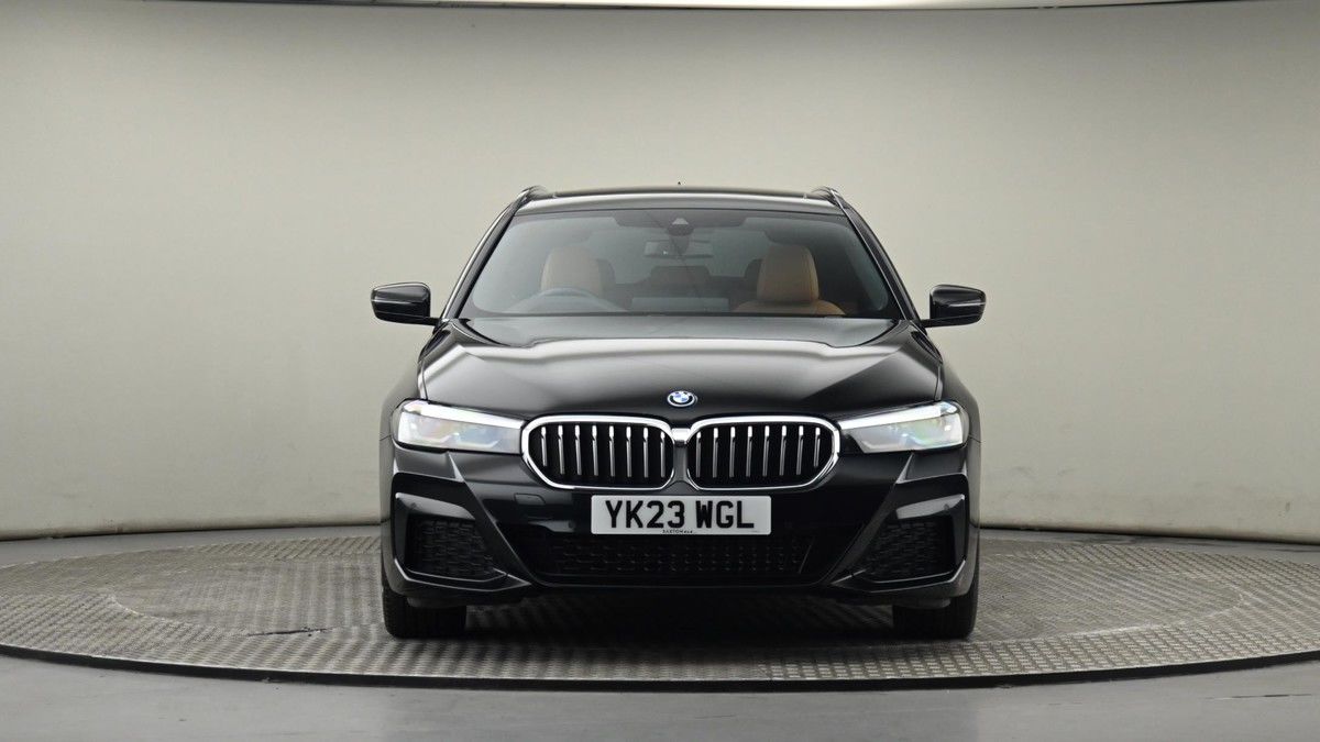 BMW 5 Series Image 21