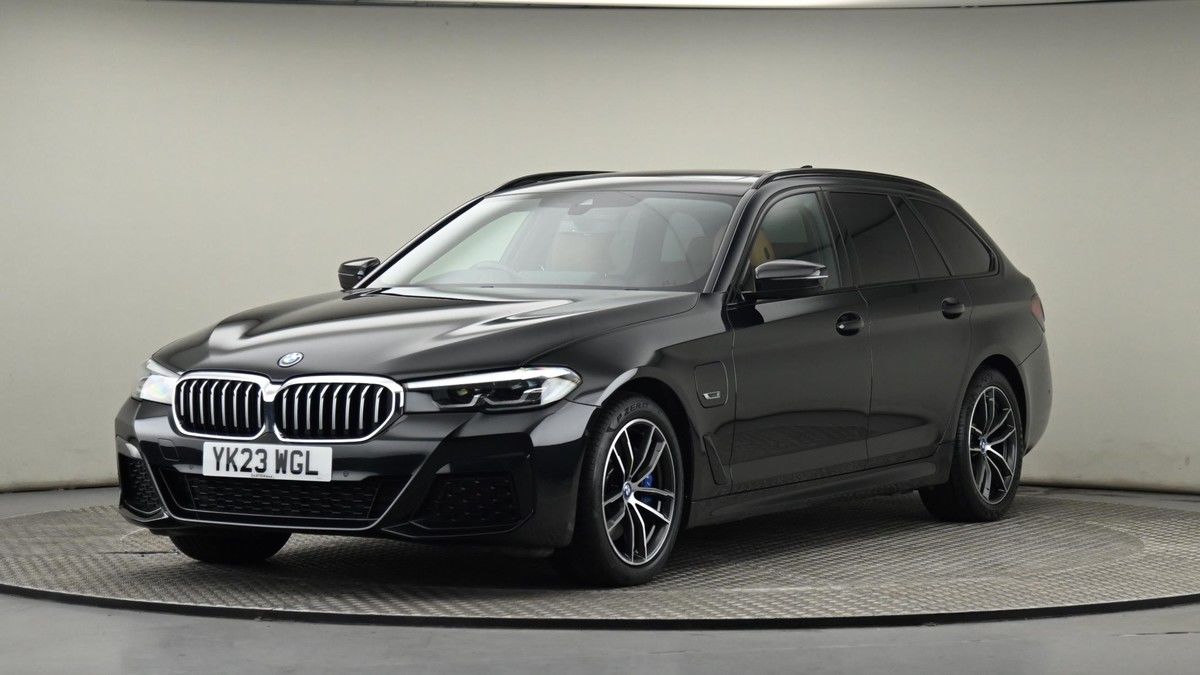 BMW 5 Series Image 22