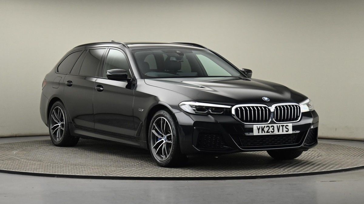 BMW 5 Series Sticky Header Image
