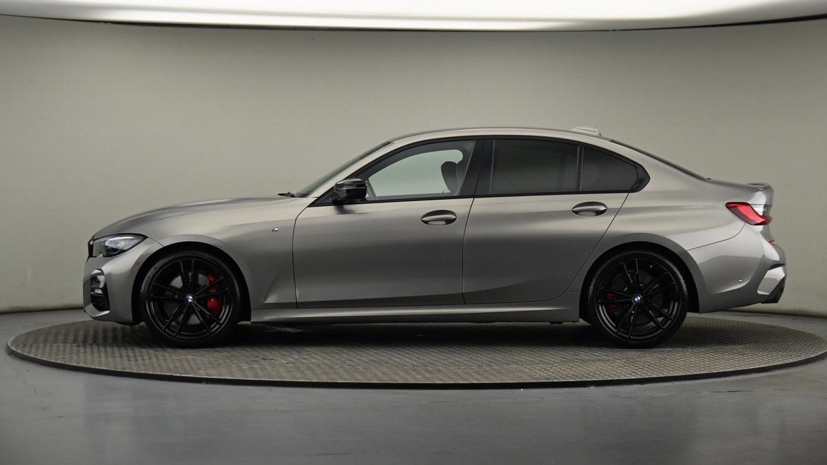 BMW 3 Series Image 22