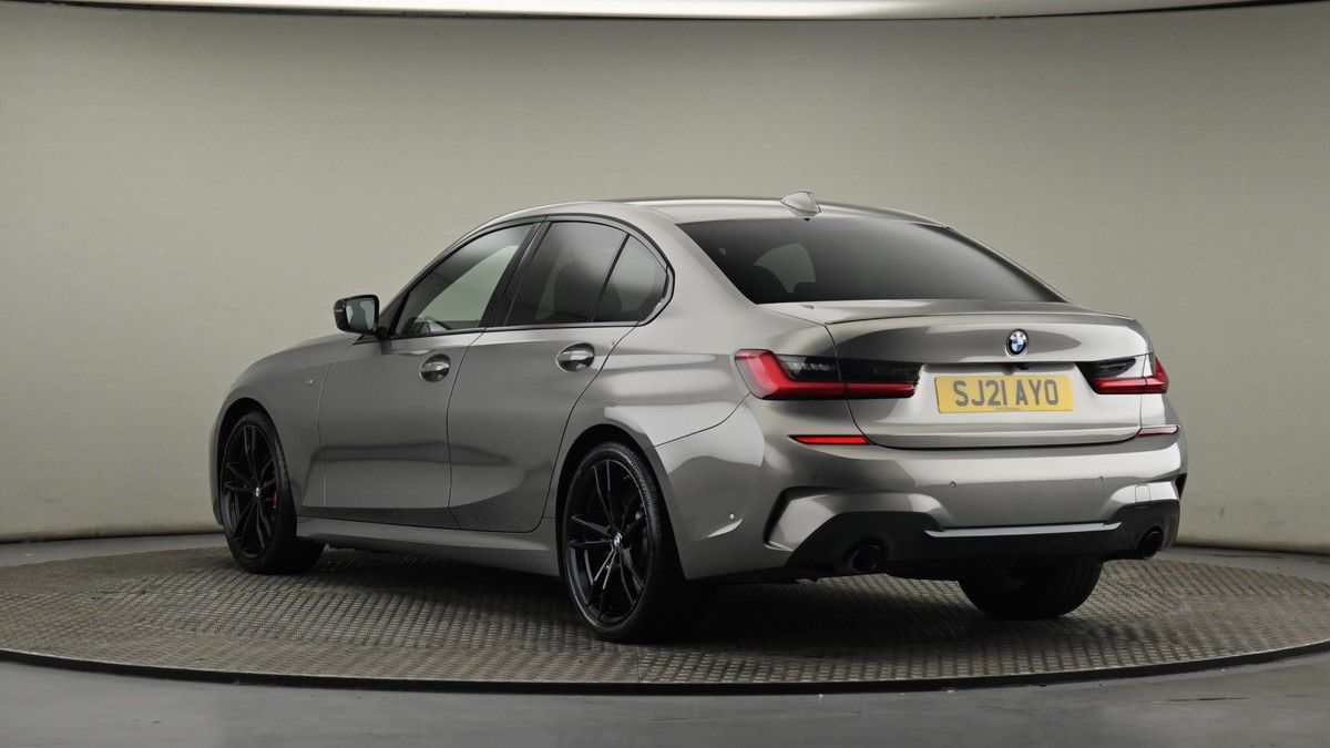 BMW 3 Series Image 23