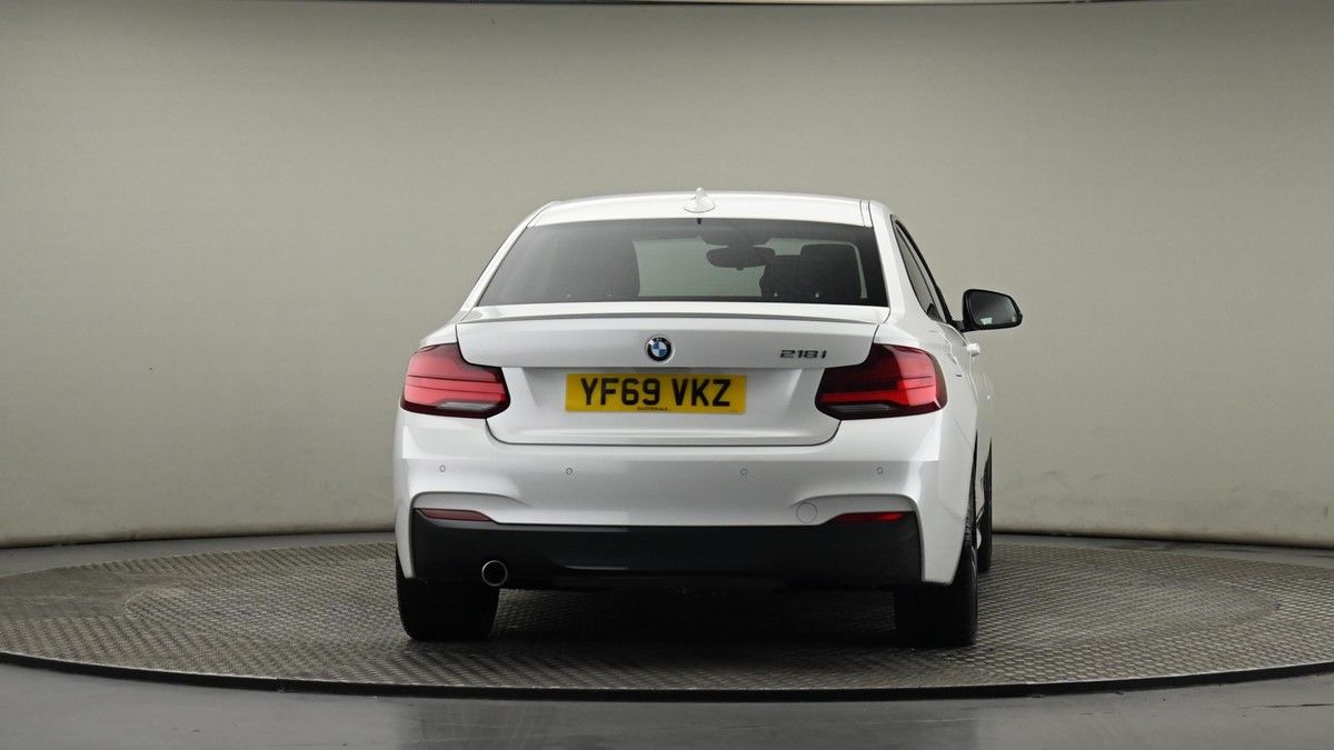 BMW 2 Series Image 24