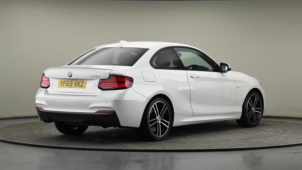 BMW 2 Series Image 25