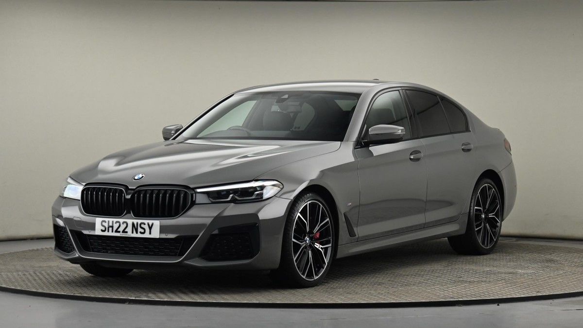 BMW 5 Series Image 21