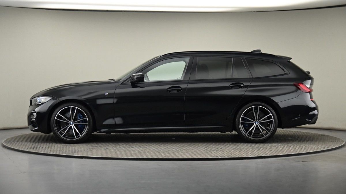 BMW 3 Series Image 23