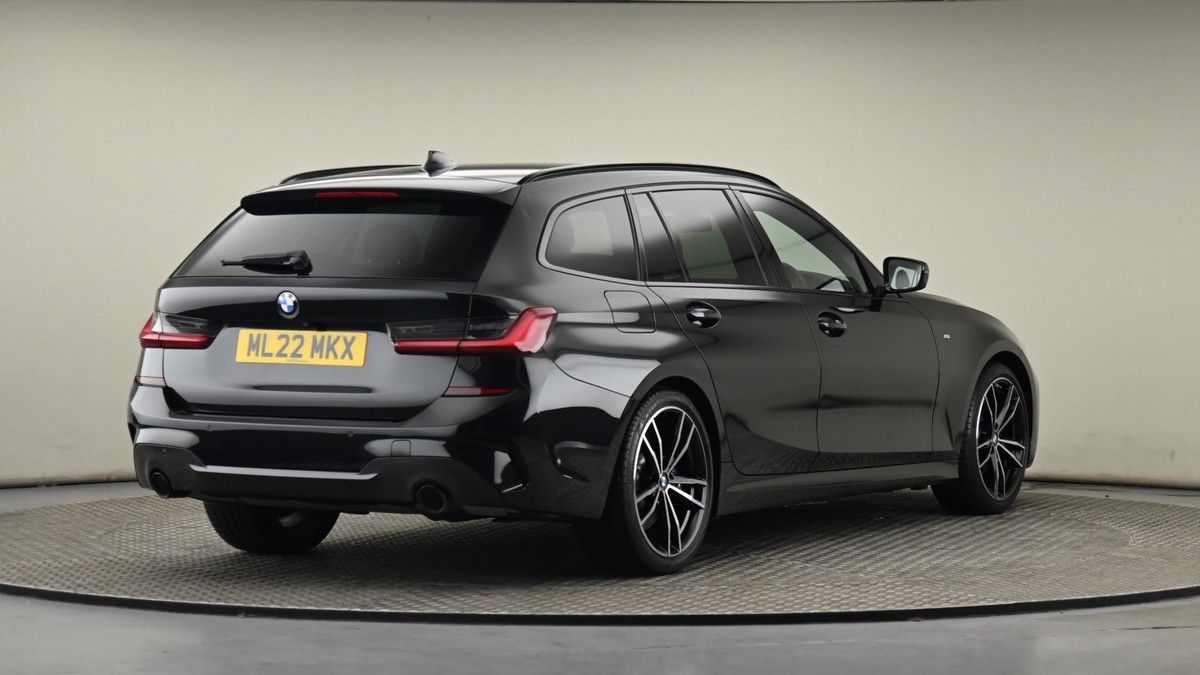 BMW 3 Series Image 26