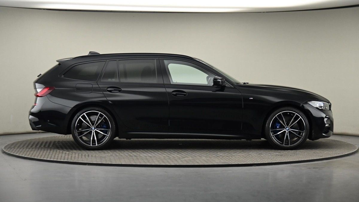 BMW 3 Series Image 27