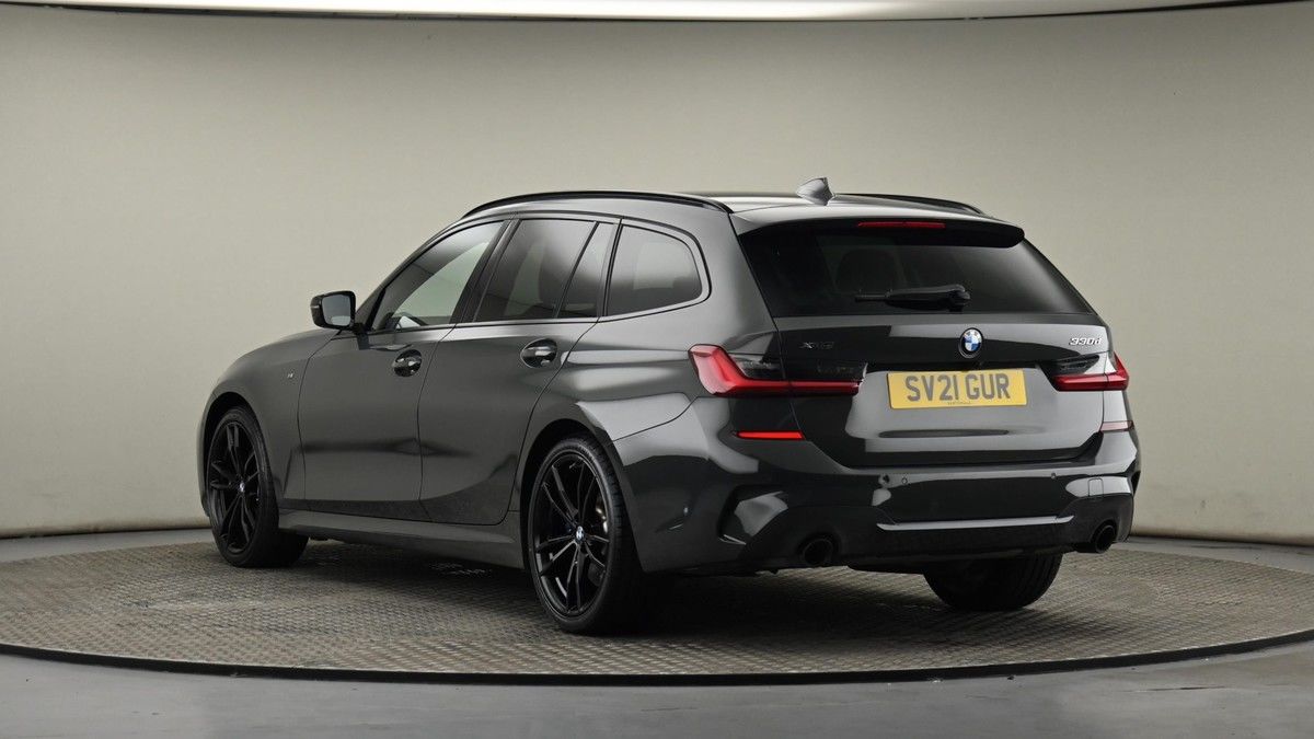 BMW 3 Series Image 24