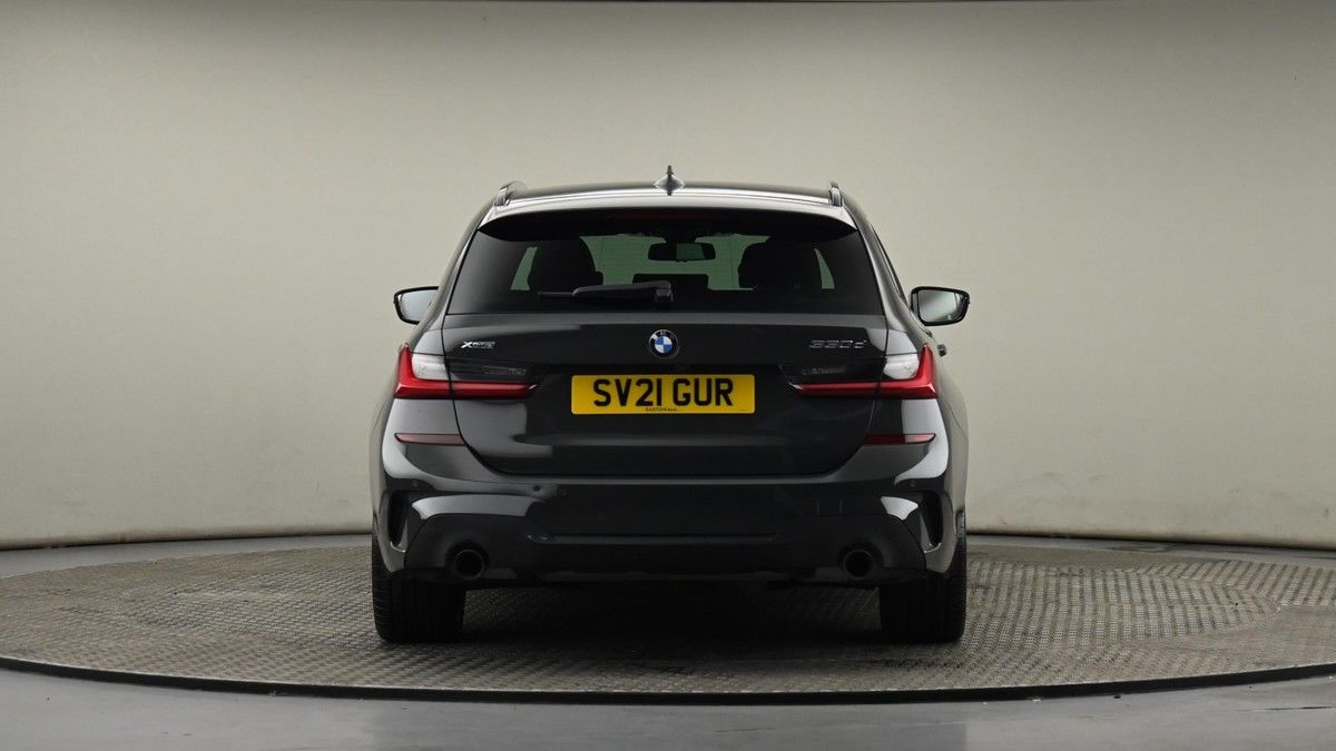 BMW 3 Series Image 25