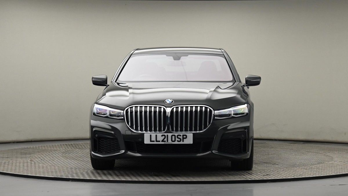 BMW 7 Series Image 21