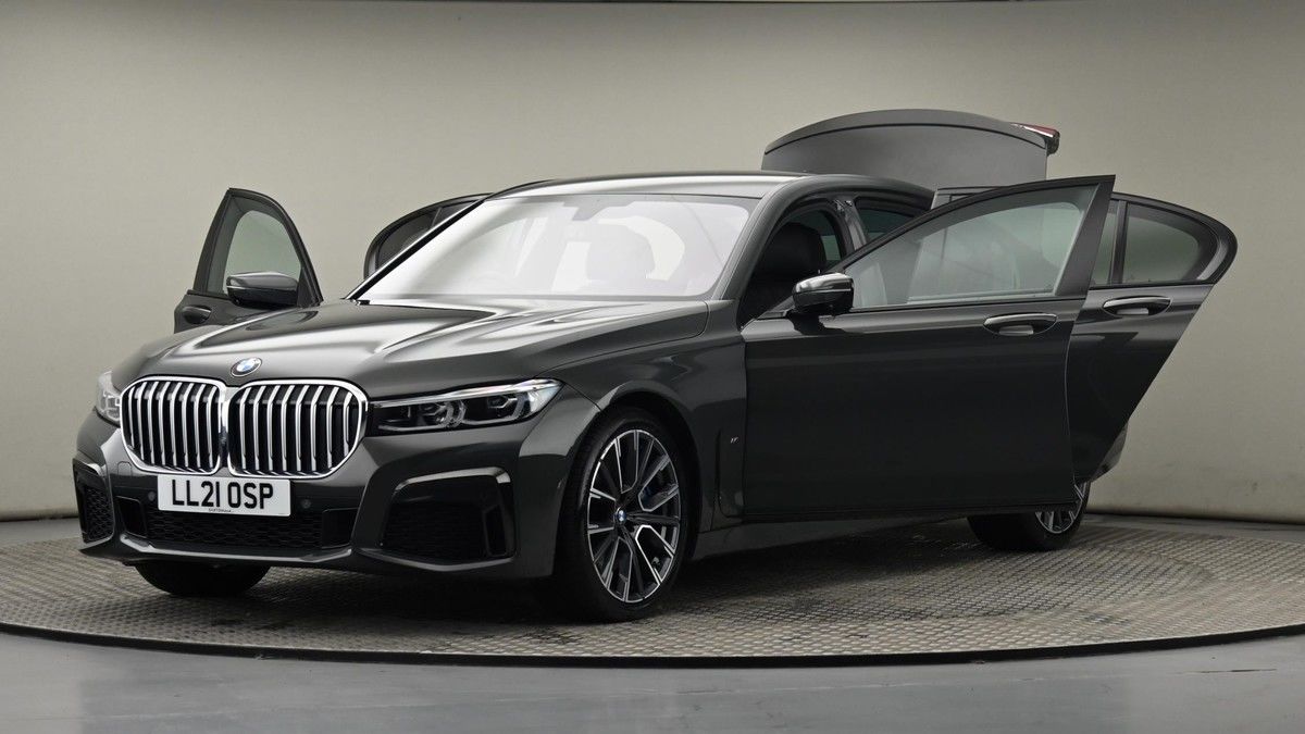 BMW 7 Series Image 28