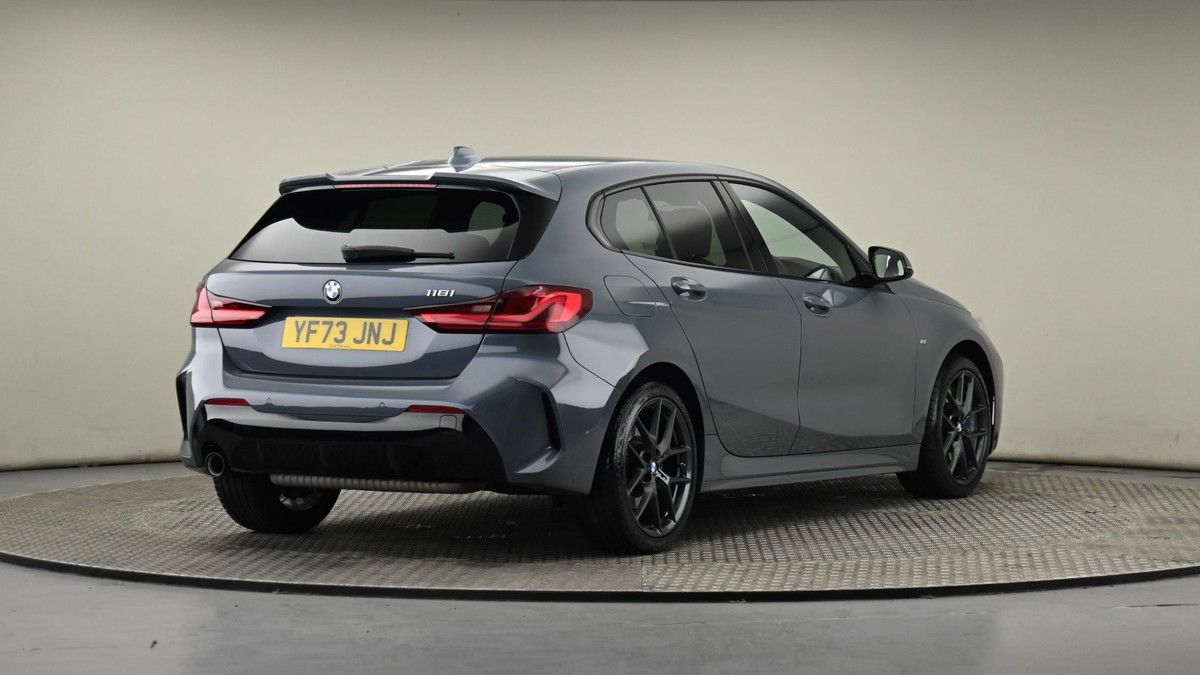BMW 1 Series Image 25