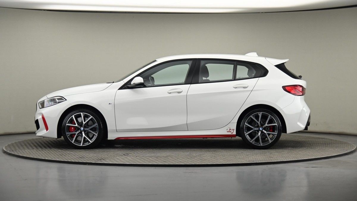 BMW 1 Series Image 23