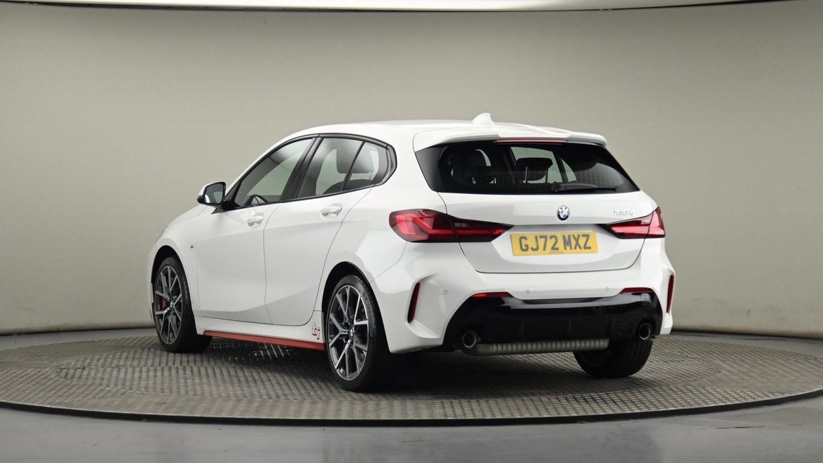 BMW 1 Series Image 24