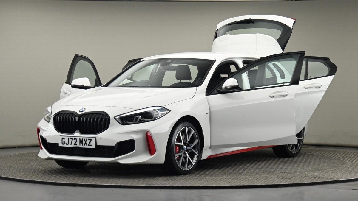 BMW 1 Series Image 28