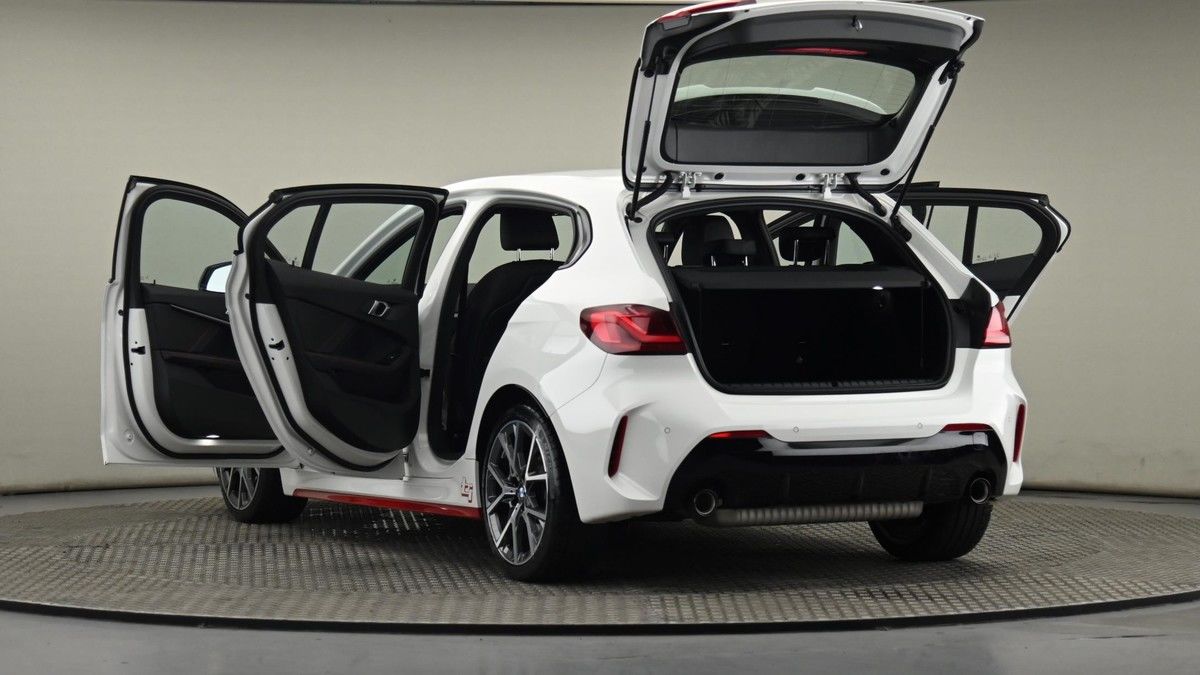 BMW 1 Series Image 29