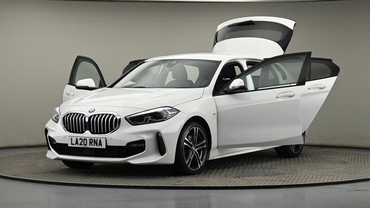 BMW 1 Series Image 28