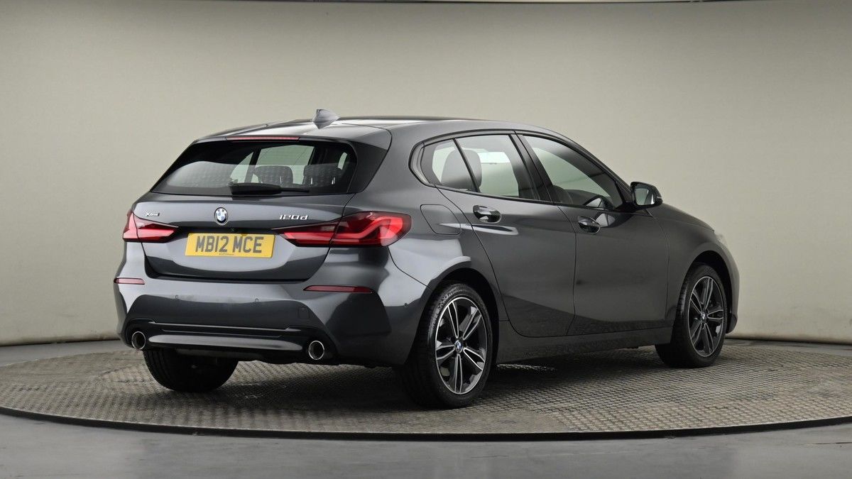 BMW 1 Series Image 26