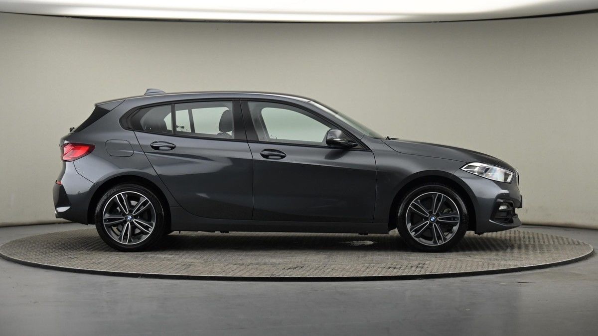 BMW 1 Series Image 27