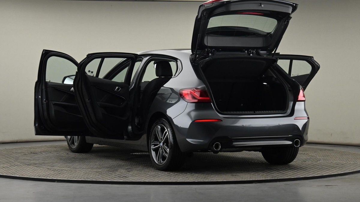 BMW 1 Series Image 29