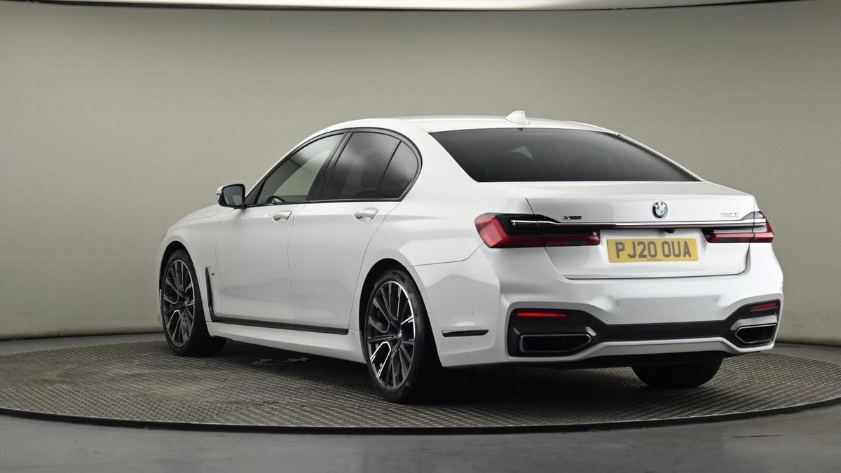 BMW 7 Series Image 24
