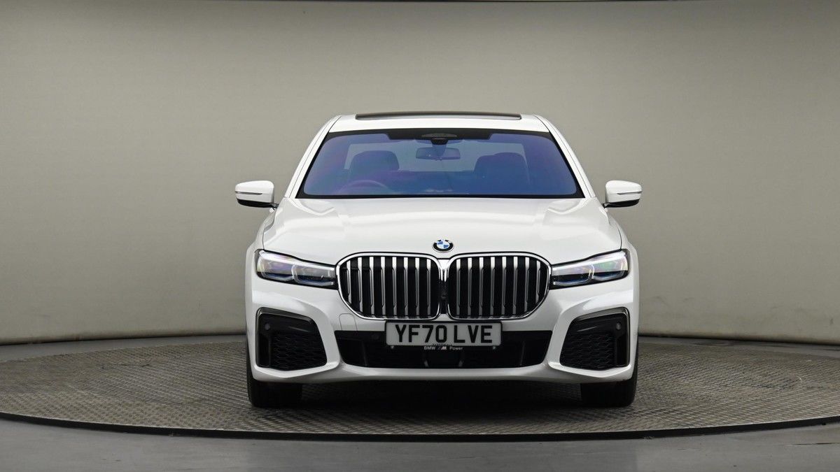 BMW 7 Series Image 21