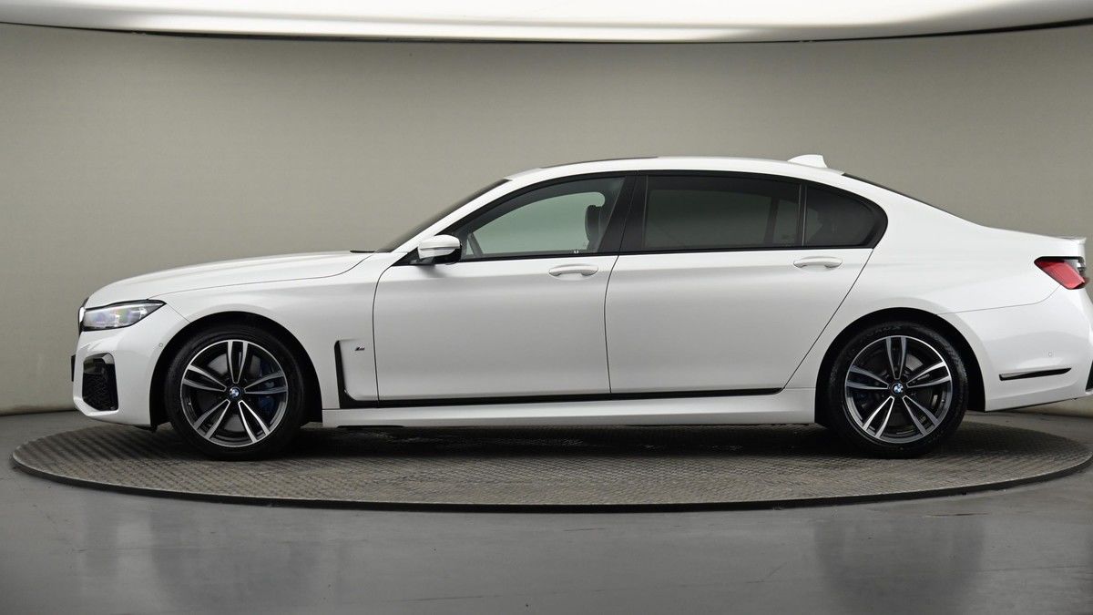BMW 7 Series Image 23