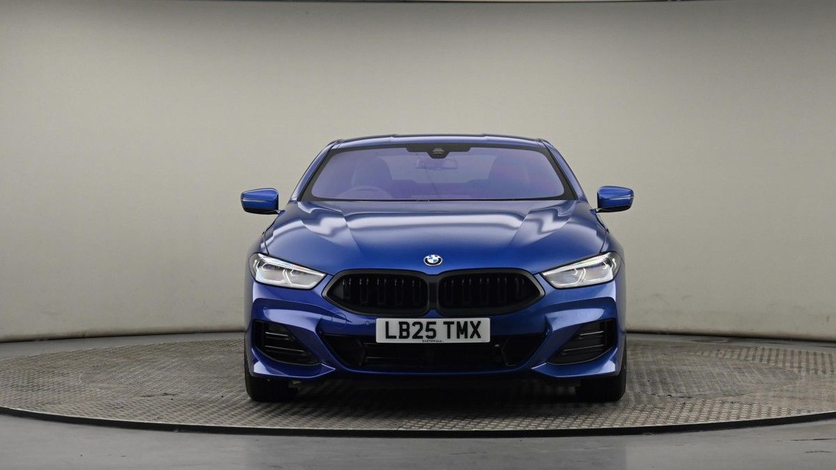 BMW 8 Series Image 21