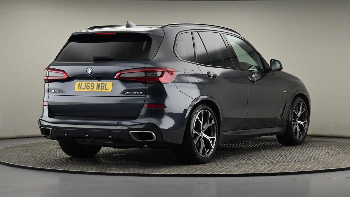BMW X5 Image 26
