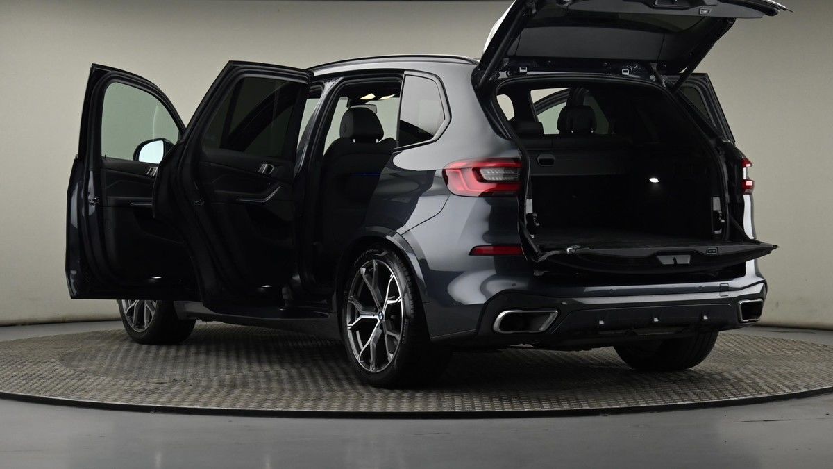 BMW X5 Image 29
